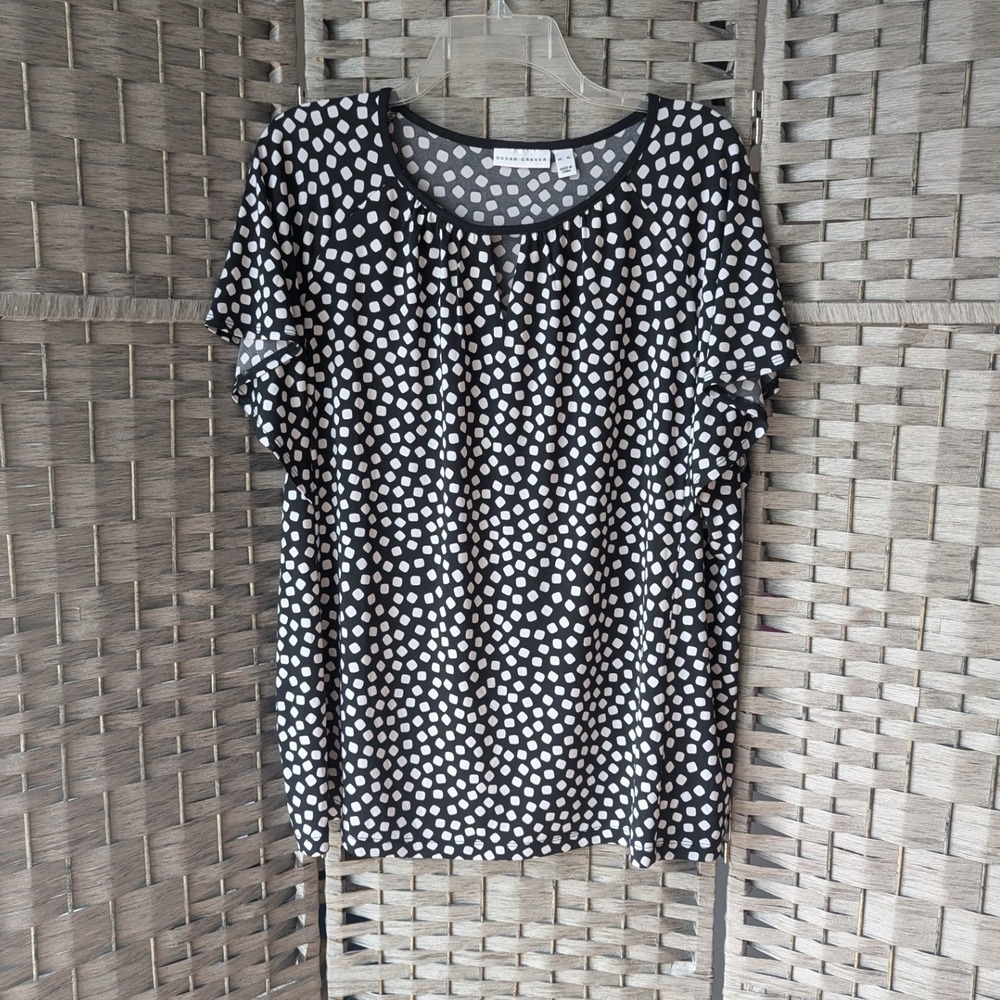 Susan Graver Top Black White Geometric Keyhole Neck Short Sleeve Stretch XL EUC